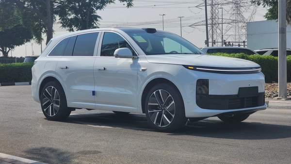 Li Auto L6 Max (White)