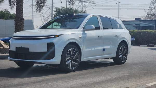 Li Auto L6 Max (White)