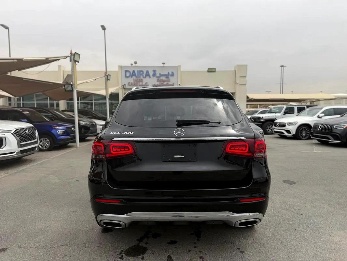 Mercedes-Benz GLC 300 AMG 2021 - American Specs-17-17