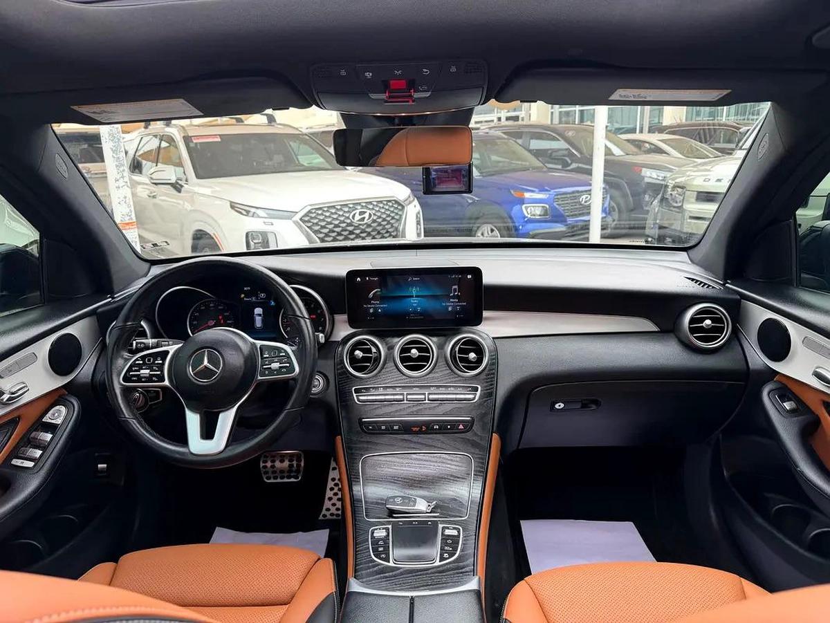 Mercedes-Benz GLC 300 AMG 2021 - American Specs-4-4