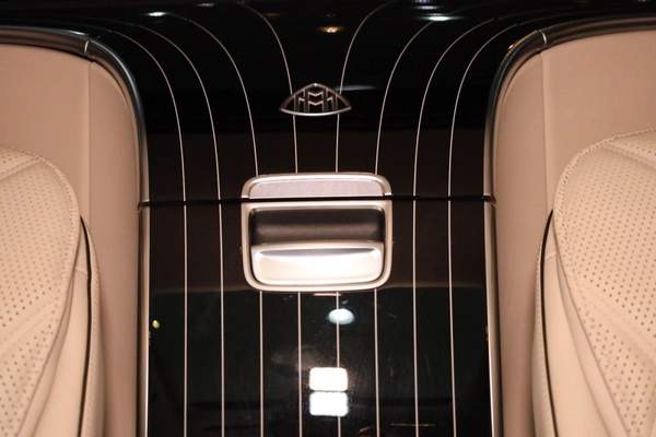 Mercedes-Benz Maybach S680