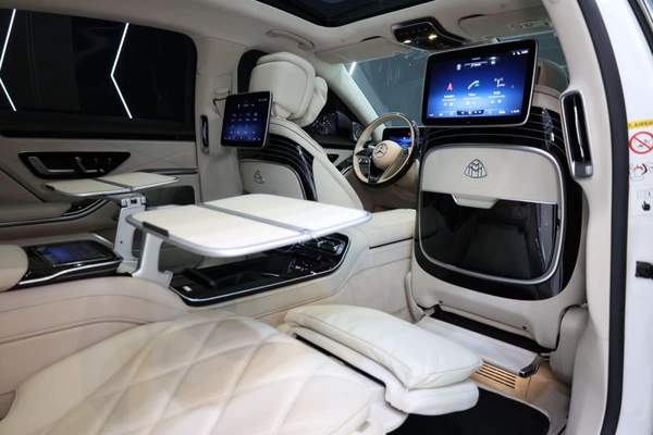 Mercedes-Benz Maybach S680