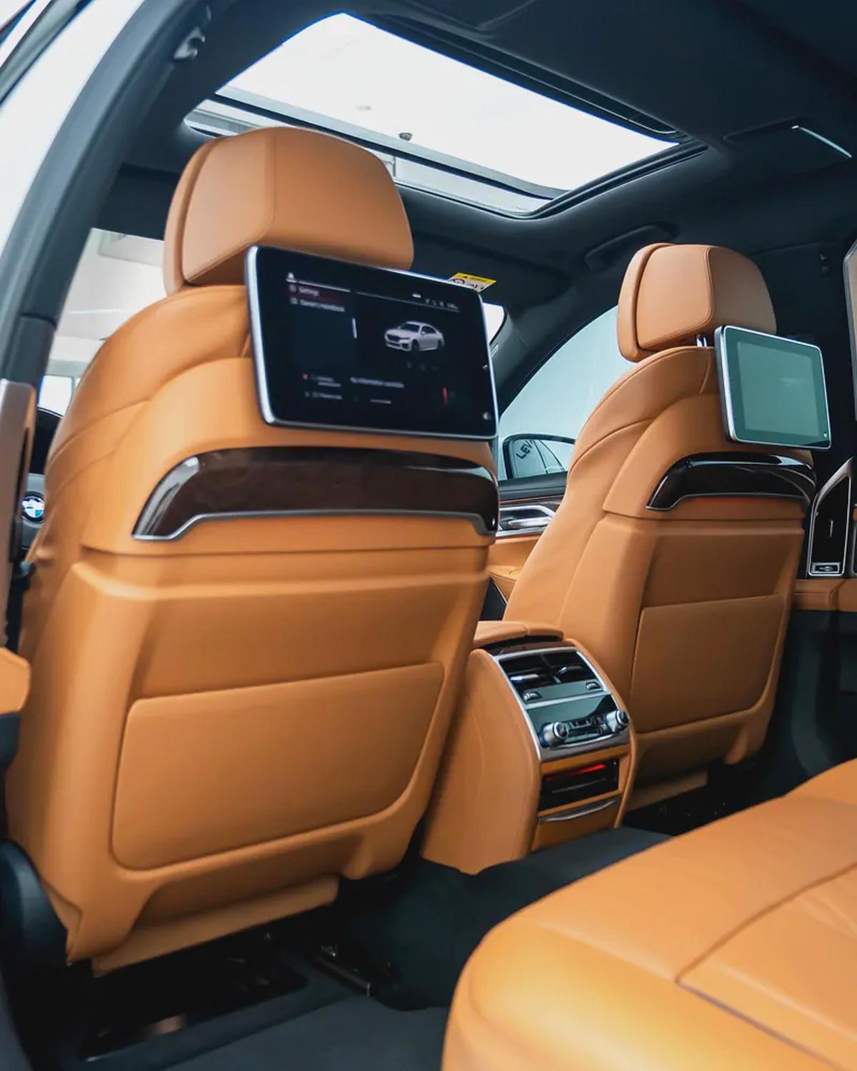 BMW 730 Li Master class-12-12