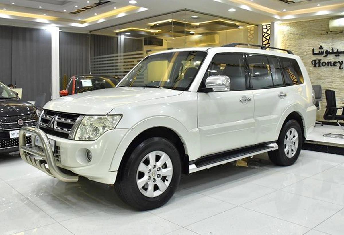 Mitsubishi Pajero GLS Di-D ( 2012 Model ) in White Color GCC Specs-2-2