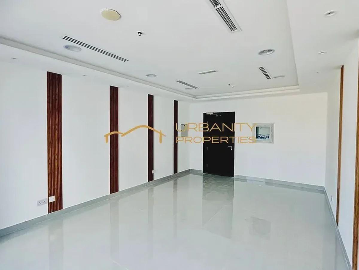Fully Fitted Office | Prime Business Bay Location | 1 Parking-0-landscape