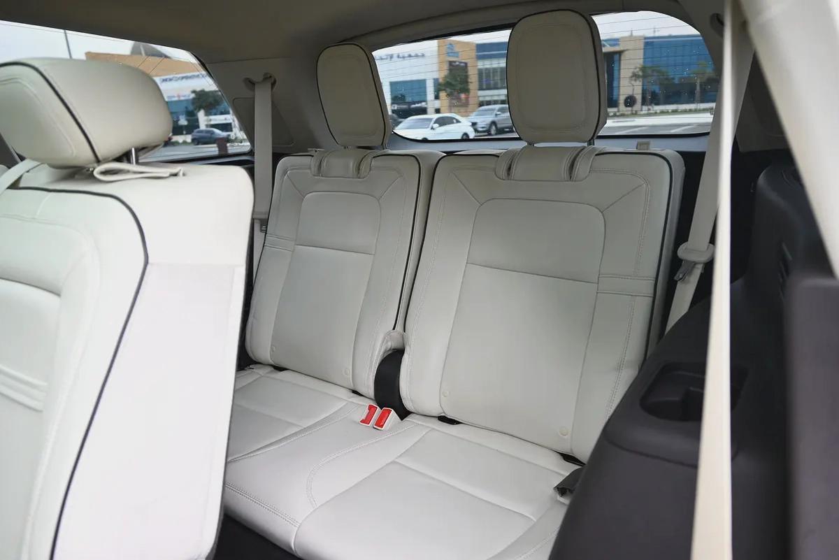 0% - AGENCY MAINTAINED - UNDER WARRANTY 2028 - LINCOLN AVIATOR PRESIDENTIAL - GCC-15-15
