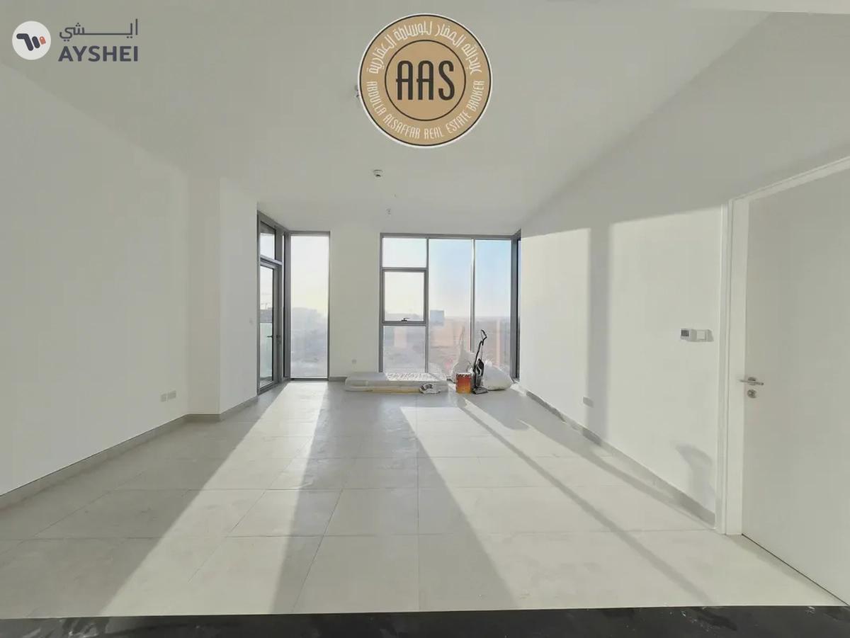 Spacious Apartment ! With All Aminities ! Ready to Move ! Big Size-11-11