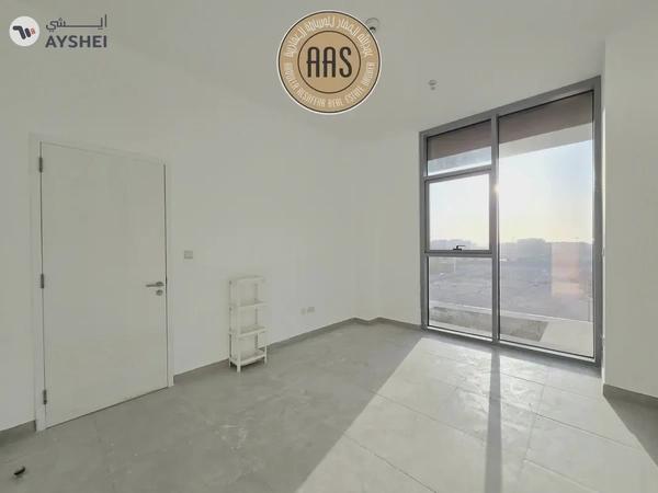 Spacious Apartment ! With All Aminities ! Ready to Move ! Big Size