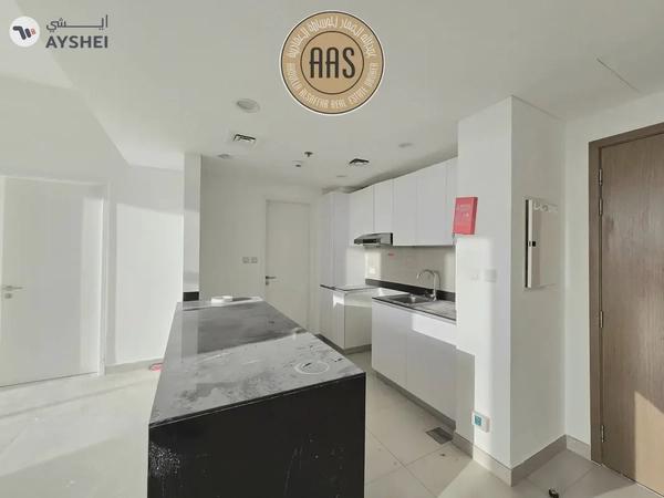 Spacious Apartment ! With All Aminities ! Ready to Move ! Big Size