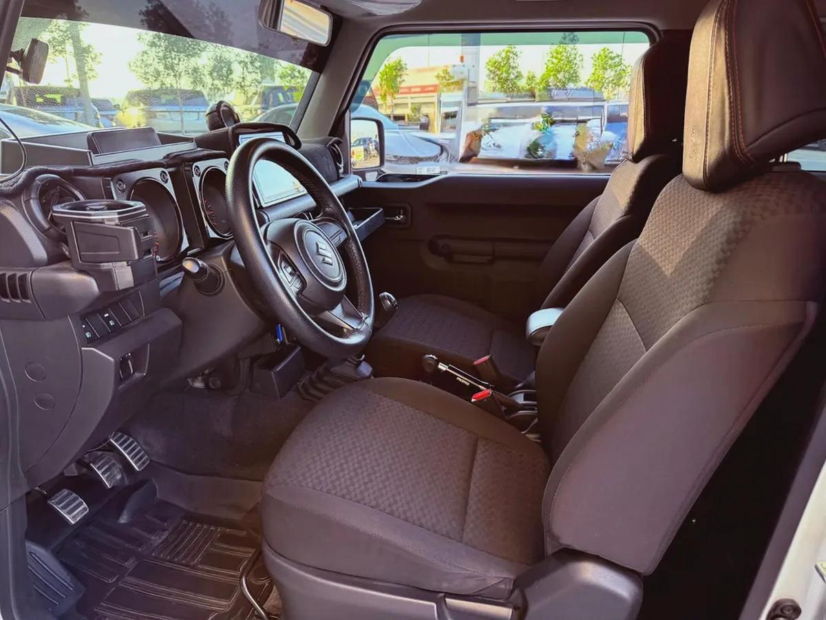 سوزوكي جيمي جير عادي GCC Specs Suzuki Jimny GLX AT 2-Door, 2020-10-10