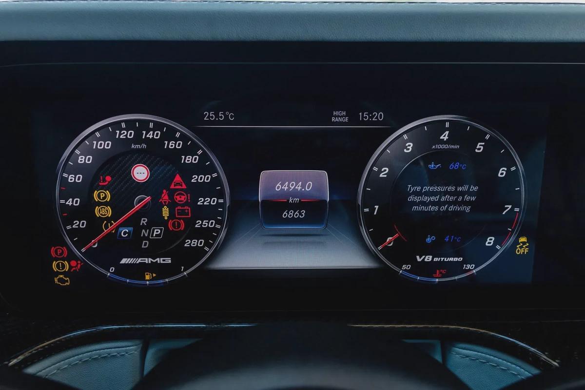 Mercedes-Benz G-Class 63 AMG 2023-22-22