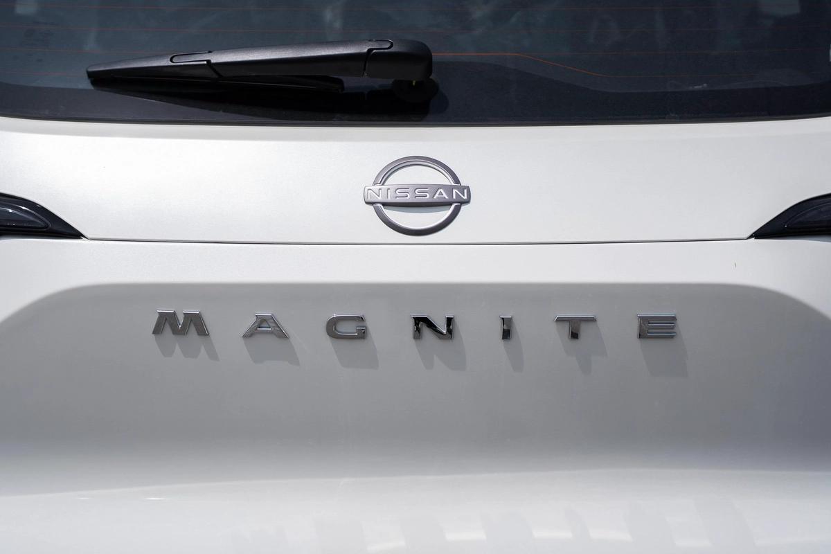 Nissan Magnite SL-12-12