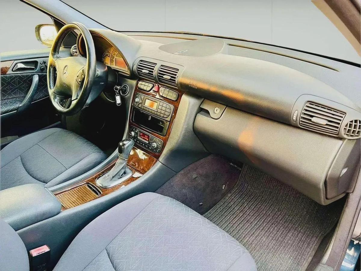 BENZ C240 | 2002 | CLEAN CAR | JAPAN IMPORT-11-11