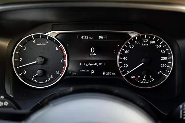 Nissan X-Trail S