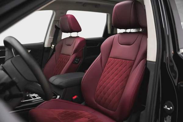 2023 HONGQI HS7 FLAGSHIP WITH WARRANTY