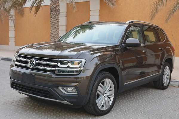 VOLKSWAGEN TERAMONT SEL V6 4MOTION - GCC SPECS - FULL SERVICE HISTORY FROM AGENCY - ACCIDENT FREE -