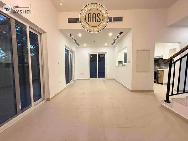 Hot Property ! 4Bedroom Townhouse Villa Available For Rent in Villanova