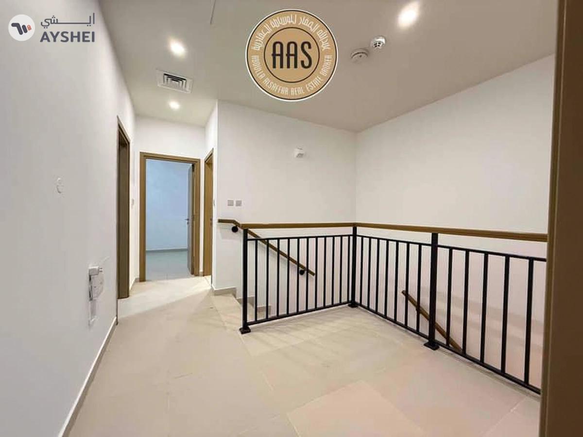 Hot Property ! 4Bedroom Townhouse Villa Available For Rent in Villanova-7-7