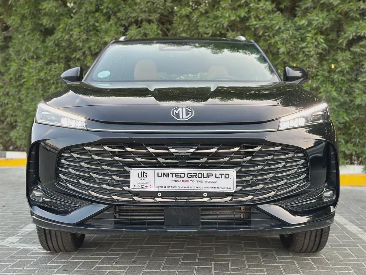 MG l HS LUXURY 2025 I GCC I FULL OPTION-1-1