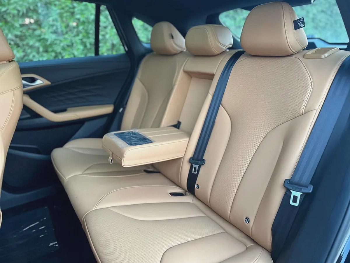 MG l HS LUXURY 2025 I GCC I FULL OPTION-14-14
