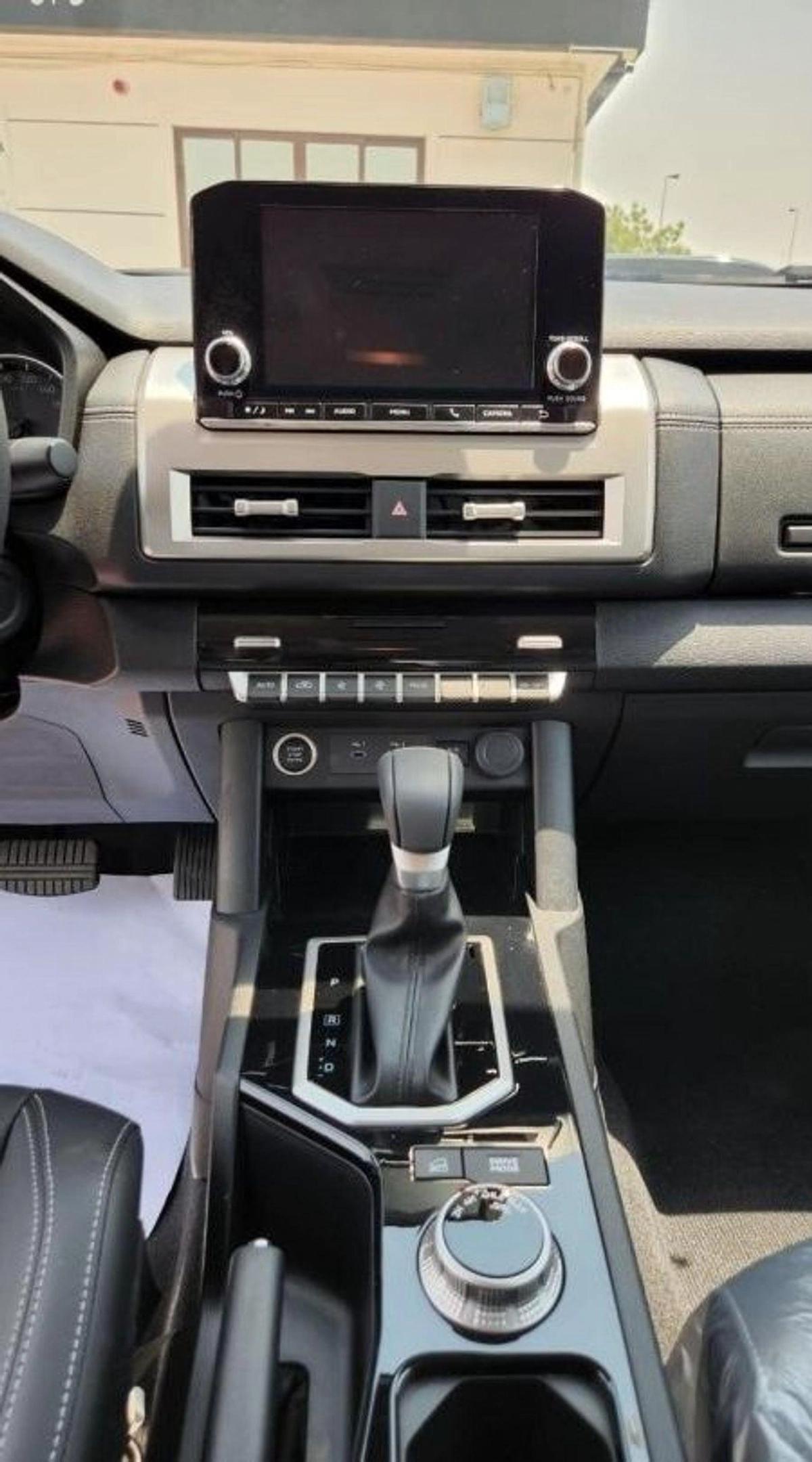 Mitsubishi L200-6-6
