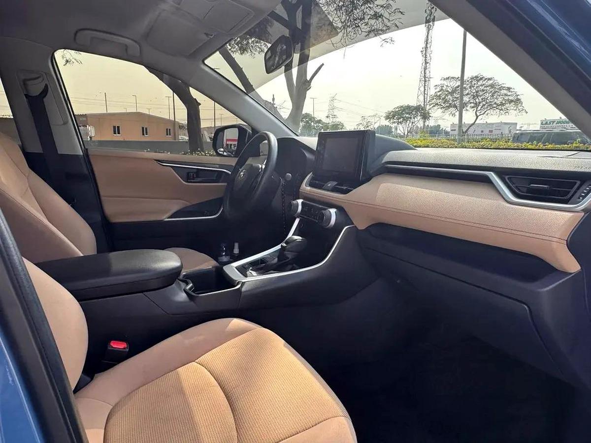 TOYOTA RAV4 BASIC OPTION HYBRID MODEL 2022-5-5