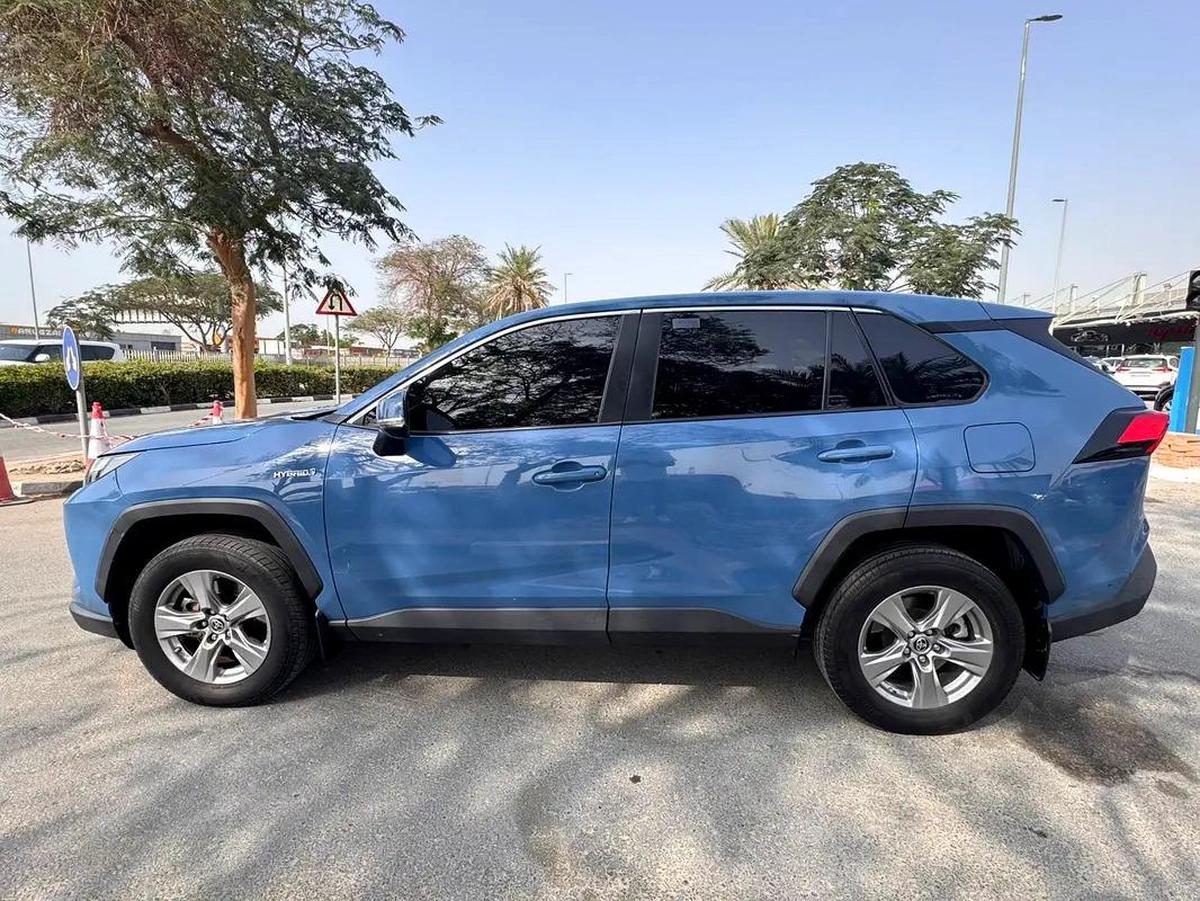 TOYOTA RAV4 BASIC OPTION HYBRID MODEL 2022-4-4