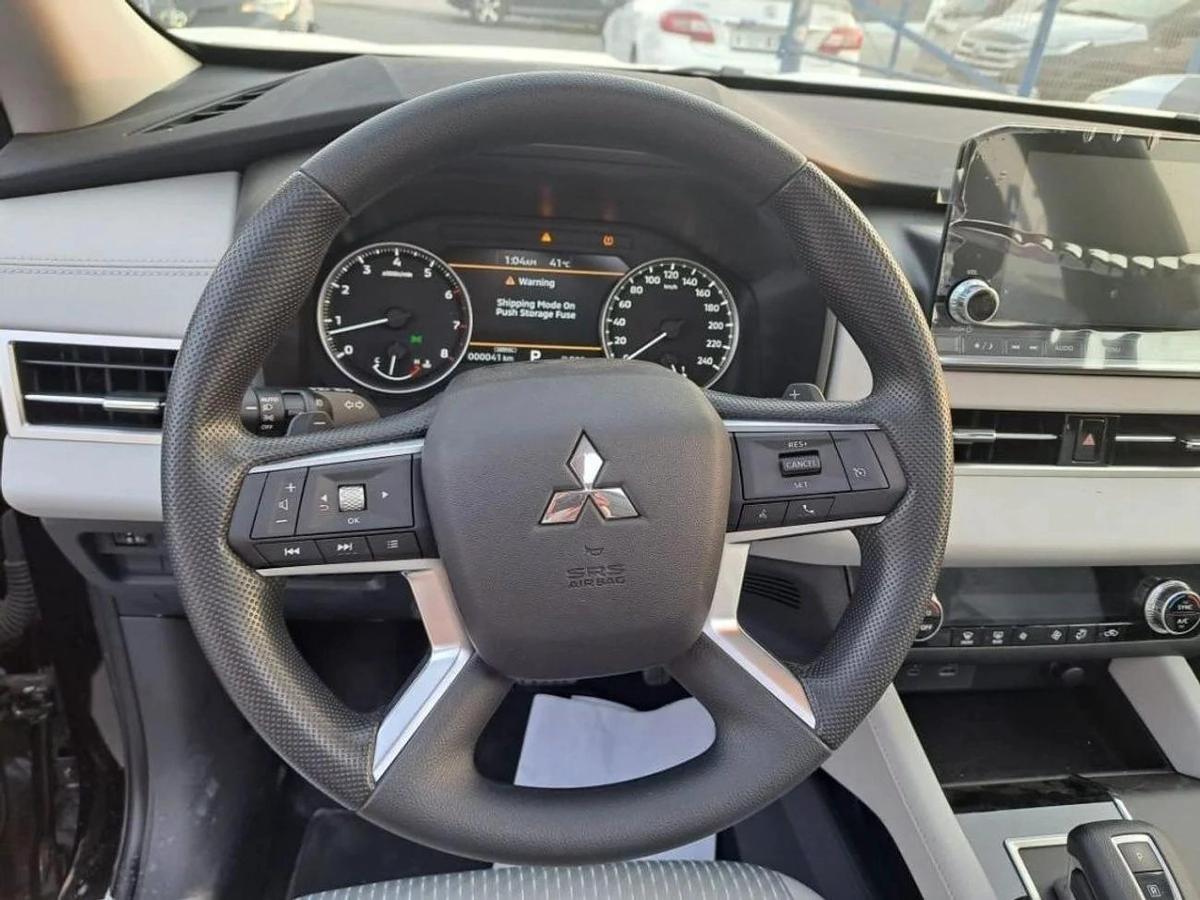 Mitsubishi Outlander 2.5L-6-6