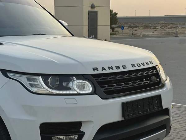 رنج روفر سبورت 2014 مواصفات حليجية بحالة جيدة