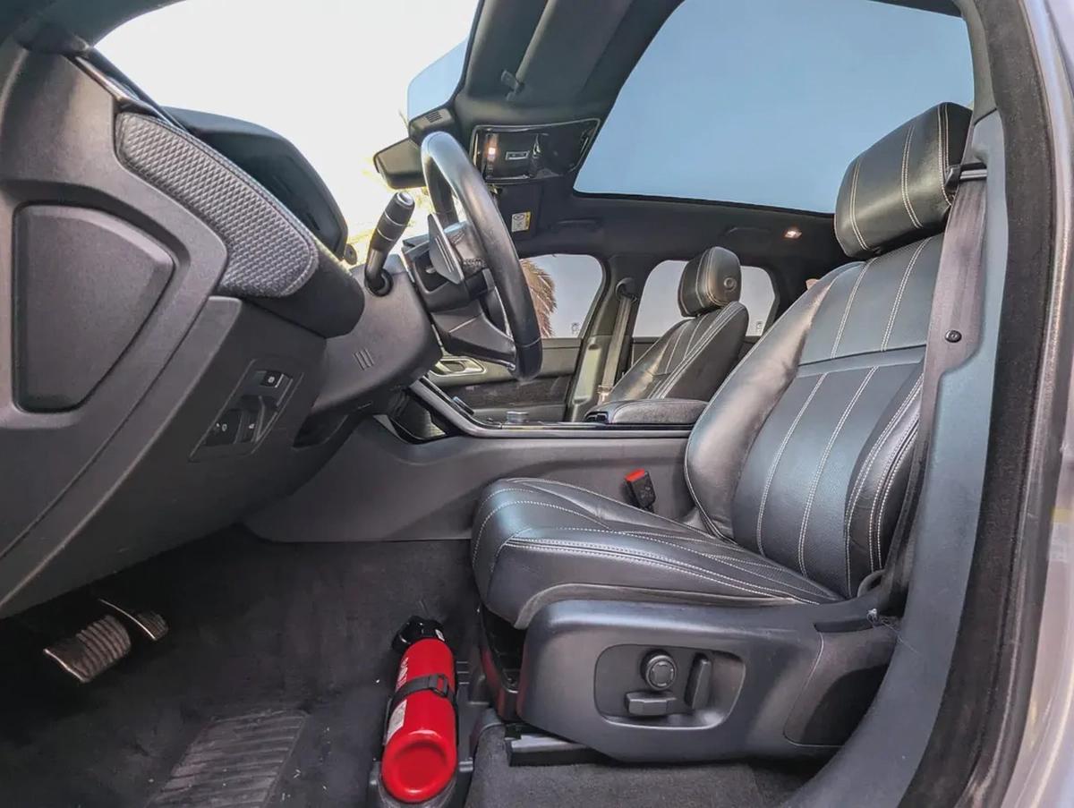LAND ROVER RANGE ROVER VELAR 2020 R-DYNAMIC SE GCC IN EXCELLENT CONDITION-5-5