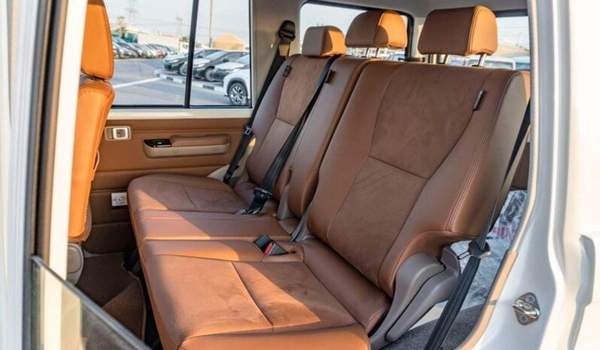 Toyota Land Cruiser 70 LC 76 2.8 DIESEL AT