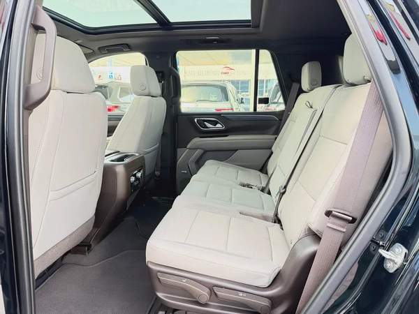 جي ام سي يوكن SLT اسود / بيج خليجي الكندي GMC Yukon SLT 2022 - GCC Specs - Pristine Condition