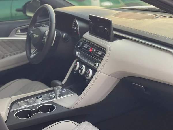 GENESIS - G70 - 2023 - ROYAL - V6 - 3,3L - TWIN TURBO - AMERICAN SPECS VERY GOOD CONDITION