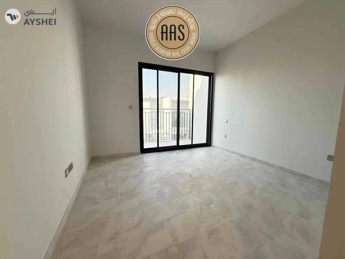 Prime Location ! 3Bed Townhouse Villa Available For Rent in Villanova-1-landscape