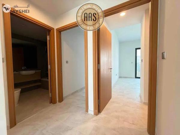 Prime Location ! 3Bed Townhouse Villa Available For Rent in Villanova