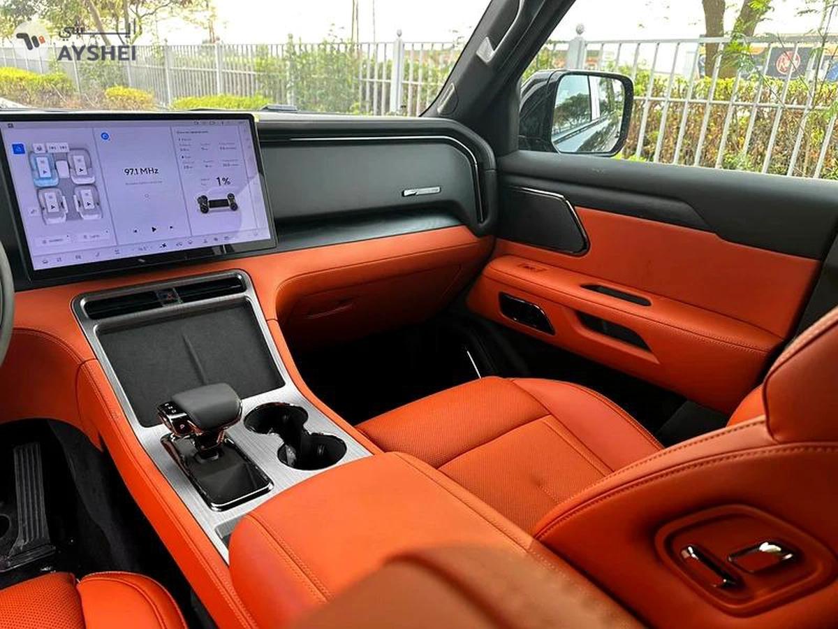 ROX 01 VIP 6 Seaters - 2025 1.5T HYBRID -1-landscape