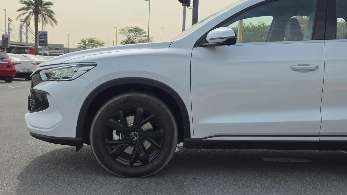 BYD SEALION 5 Design DM-i (White)-4-4