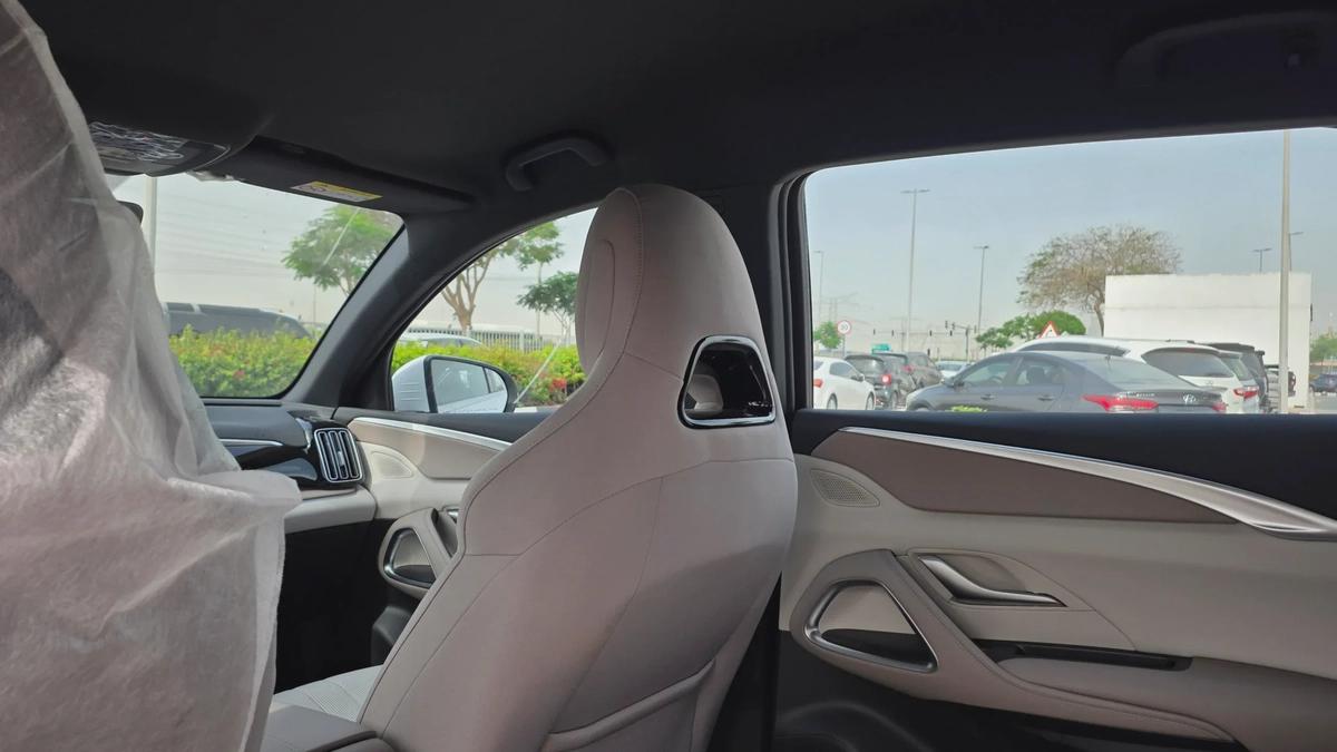 BYD SEALION 5 Design DM-i (White)-9-9
