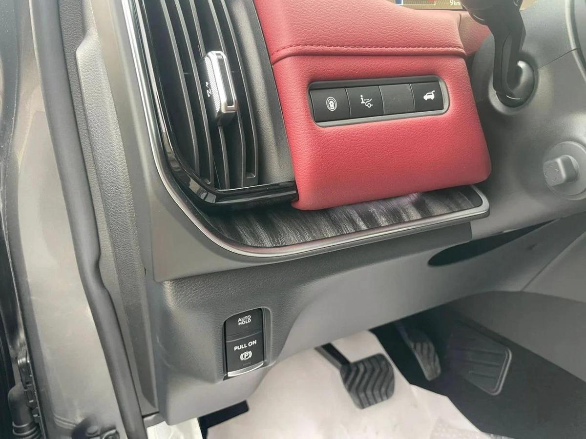 Nissan Patrol PLATINIUM WITH BLACK ROOF 2026-5-5