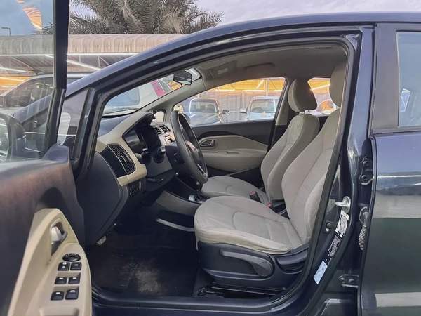 Kia Rio Base