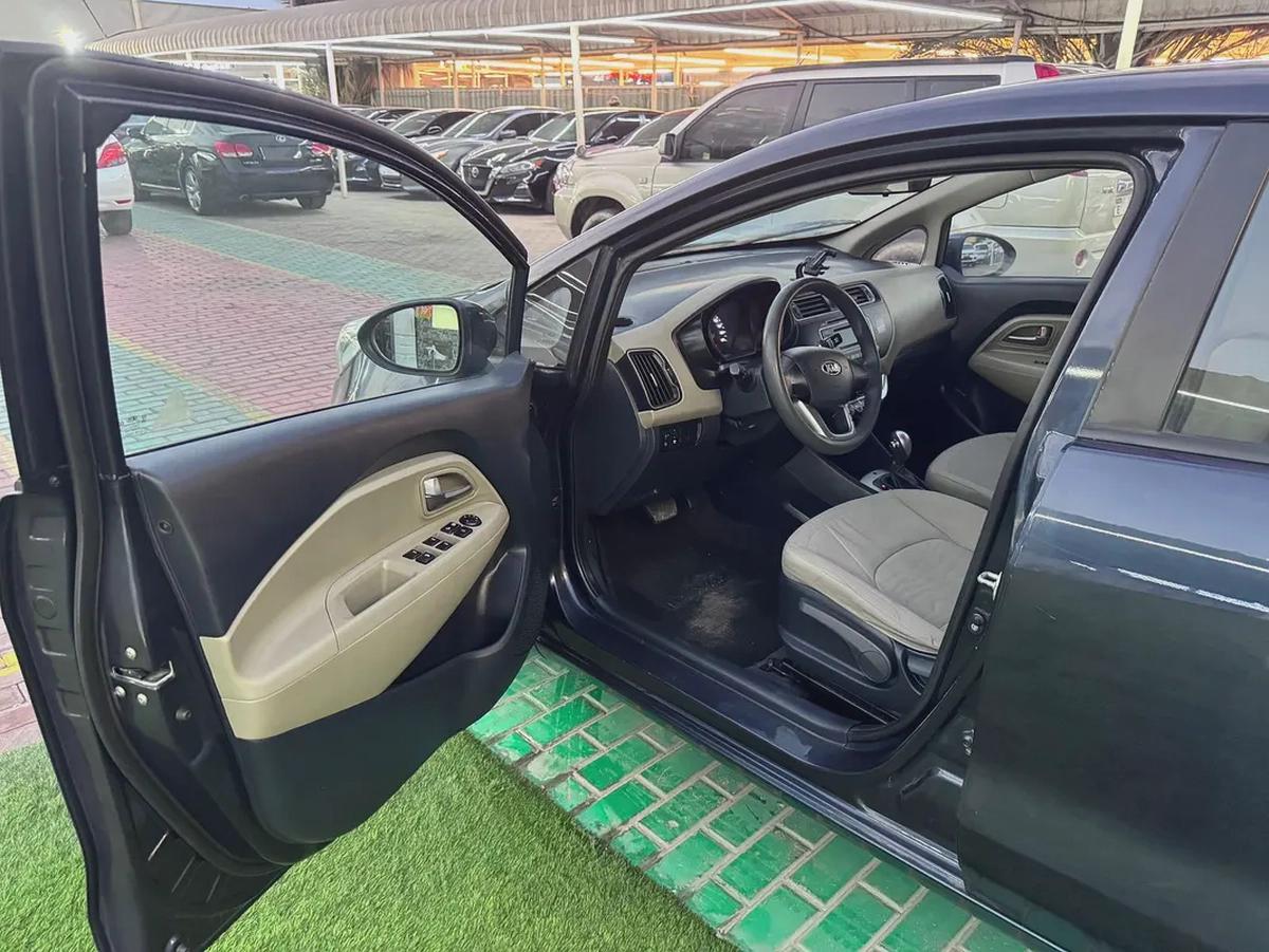 Kia Rio Base-8-8