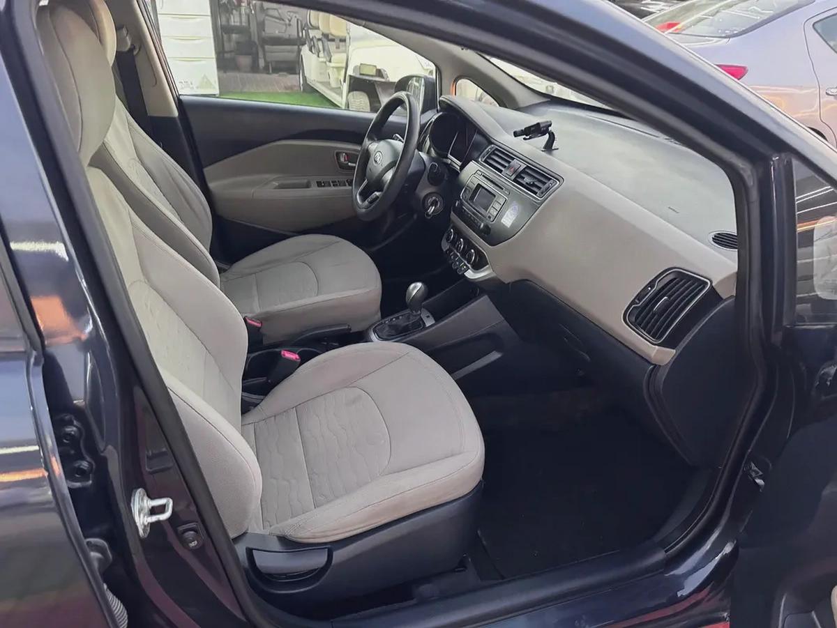 Kia Rio Base-10-10