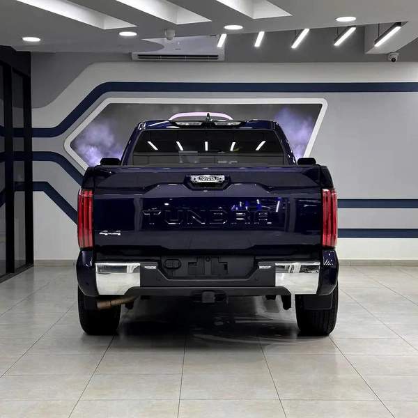 Toyota Tundra Crewmax 1794 Edition