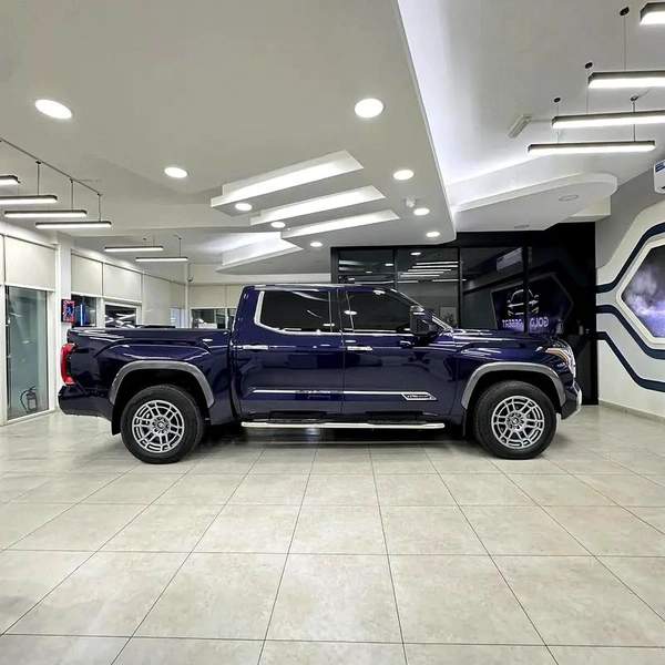 Toyota Tundra Crewmax 1794 Edition