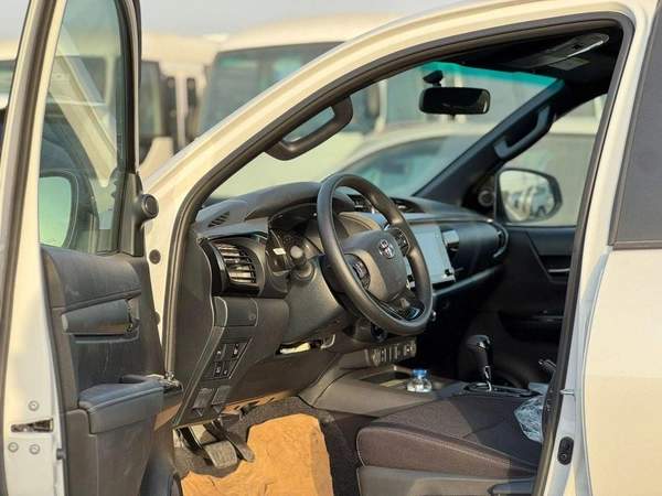 Toyota Hilux GLX 2.7L Double Cab Utility RWD A/T