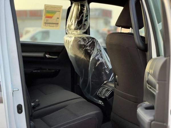 Toyota Hilux GLX 2.7L Double Cab Utility RWD A/T