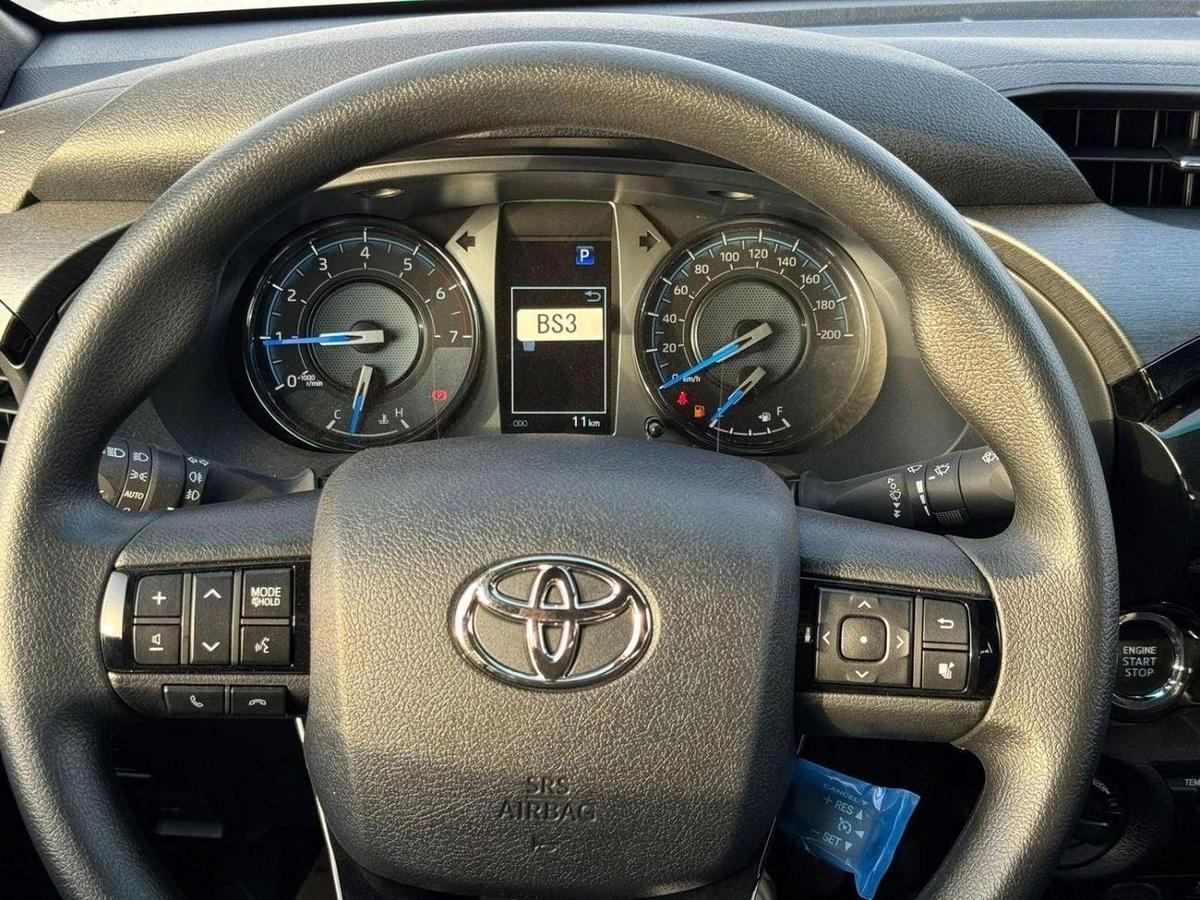 Toyota Hilux GLX 2.7L Double Cab Utility RWD A/T-10-10