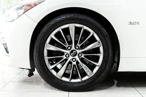 Infiniti Q50 Turbo