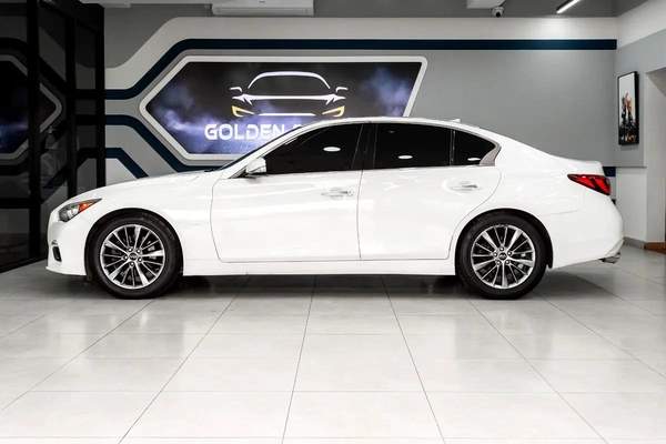 Infiniti Q50 Turbo