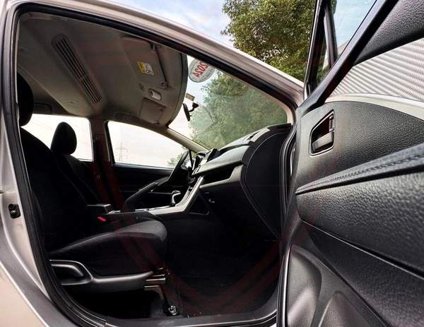 Used Mitsubishi Xpander 2024